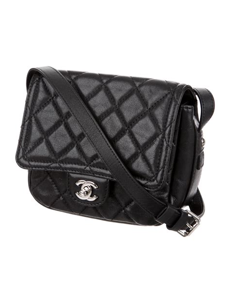 chanel quilted chain messenger|chanel messenger bags.